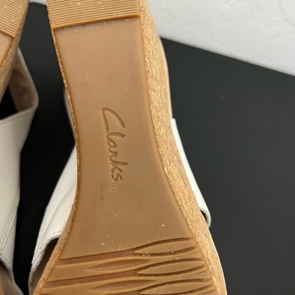 NIB Clarks Annadel Ivory Wedge Slingback Size 11 - Picture 7 of 10